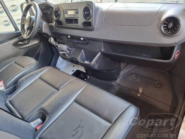 2025 MERCEDES BENZ SPRINTER 