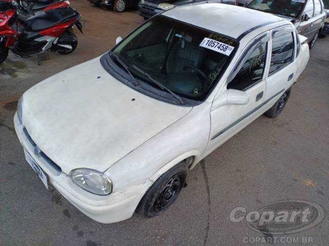 1998 CHEVROLET CORSA SEDAN 