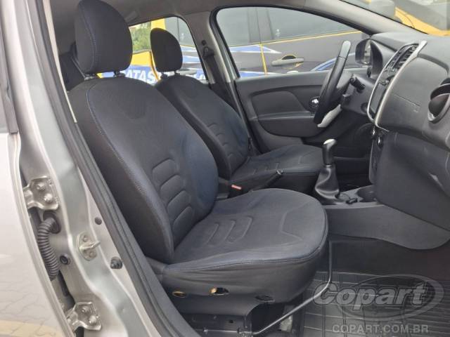 2017 RENAULT SANDERO 
