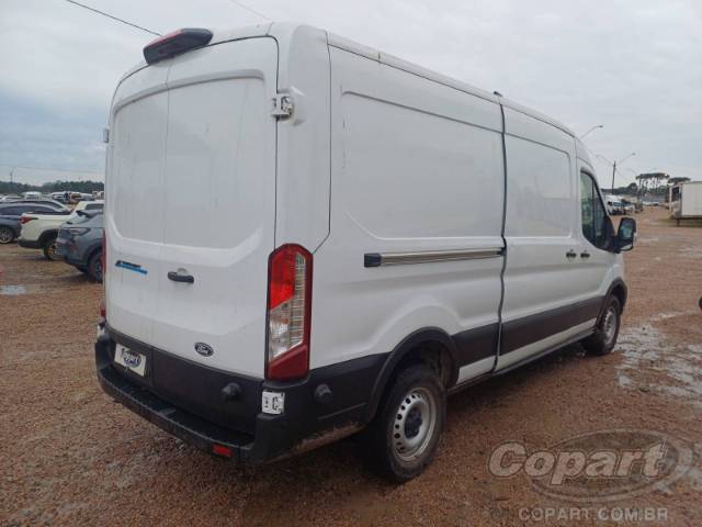 2025 FORD E-TRANSIT FURGAO 