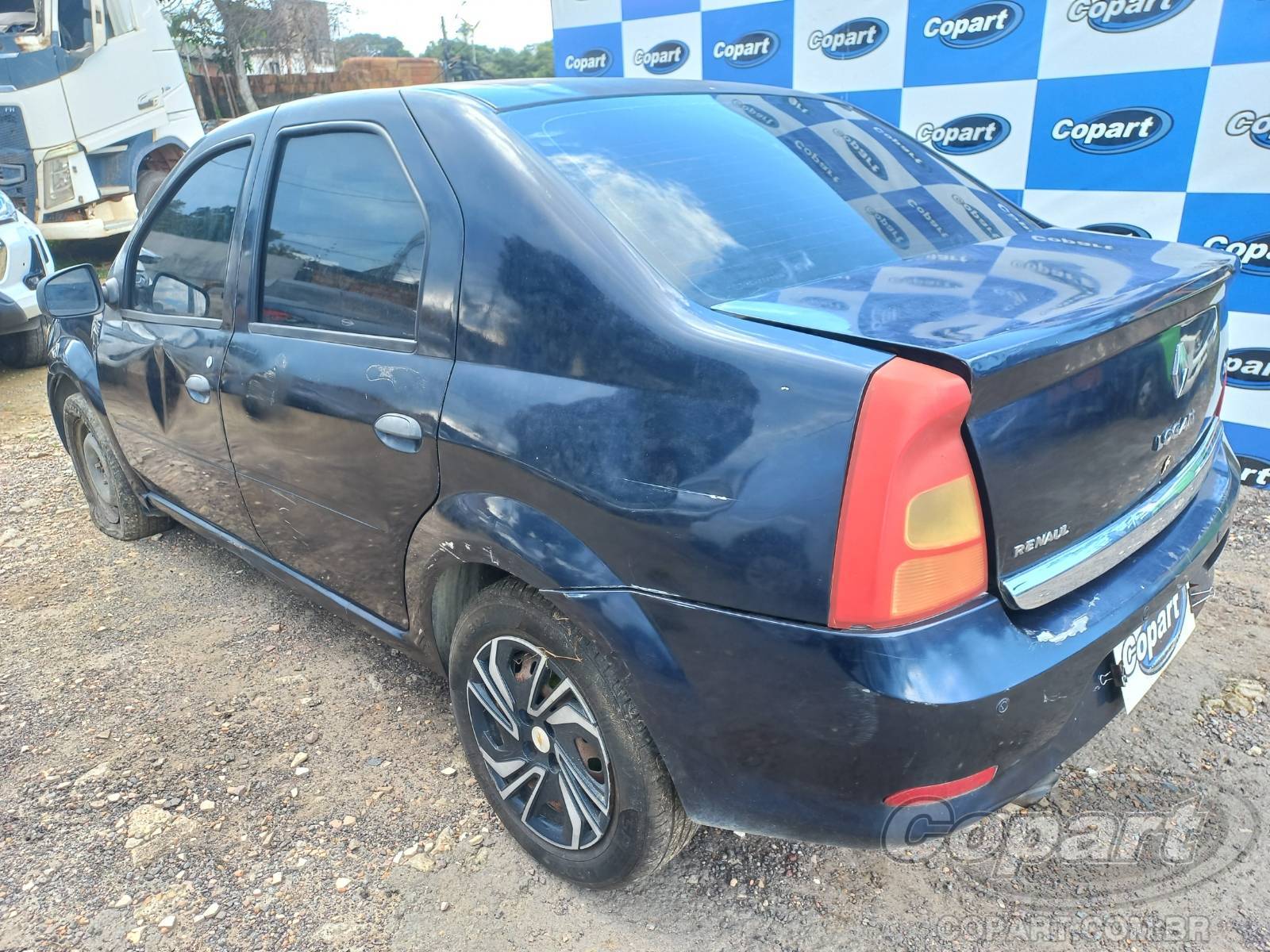 2012 RENAULT LOGAN — foto 3 de 10