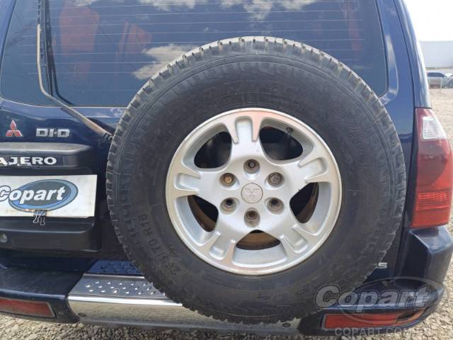 2002 MITSUBISHI PAJERO FULL 