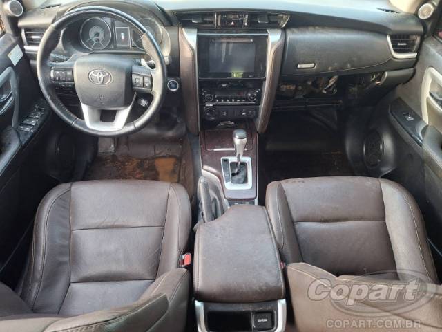 2018 TOYOTA HILUX SW4 