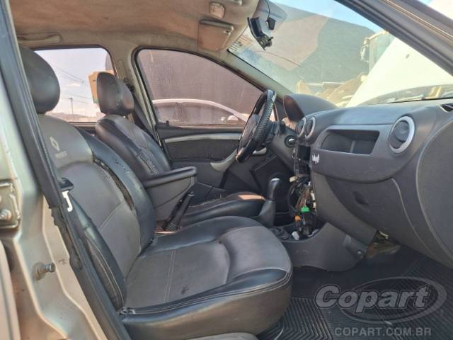 2011 RENAULT LOGAN 
