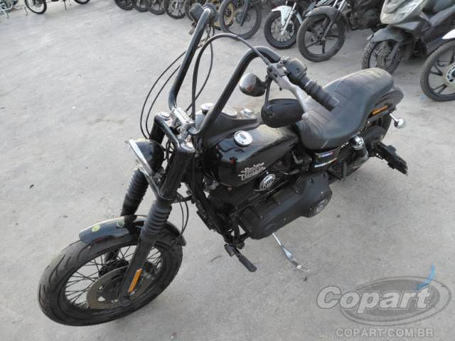 2015 HARLEY-DAVIDSON DYNA 