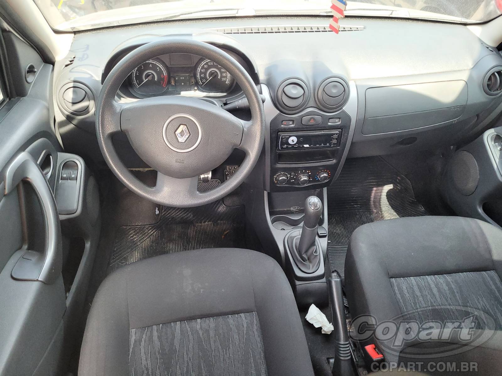 Foto 9 de 10: 2014 RENAULT SANDERO