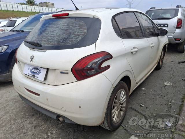 2017 PEUGEOT 208 