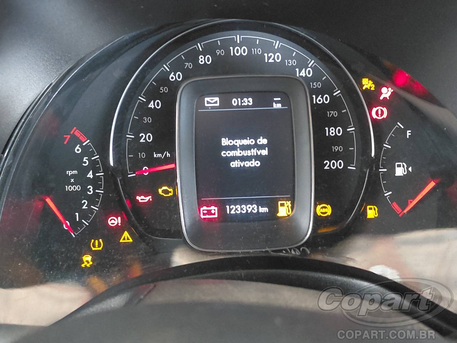 Foto 8 de 10: 2025 FIAT STRADA CD