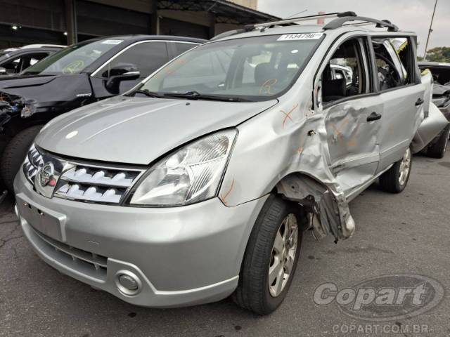 2012 NISSAN GRAND LIVINA 