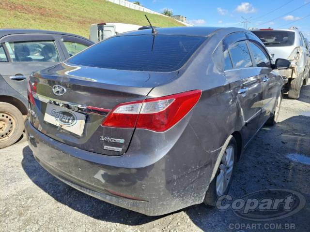 2015 HYUNDAI HB20S 