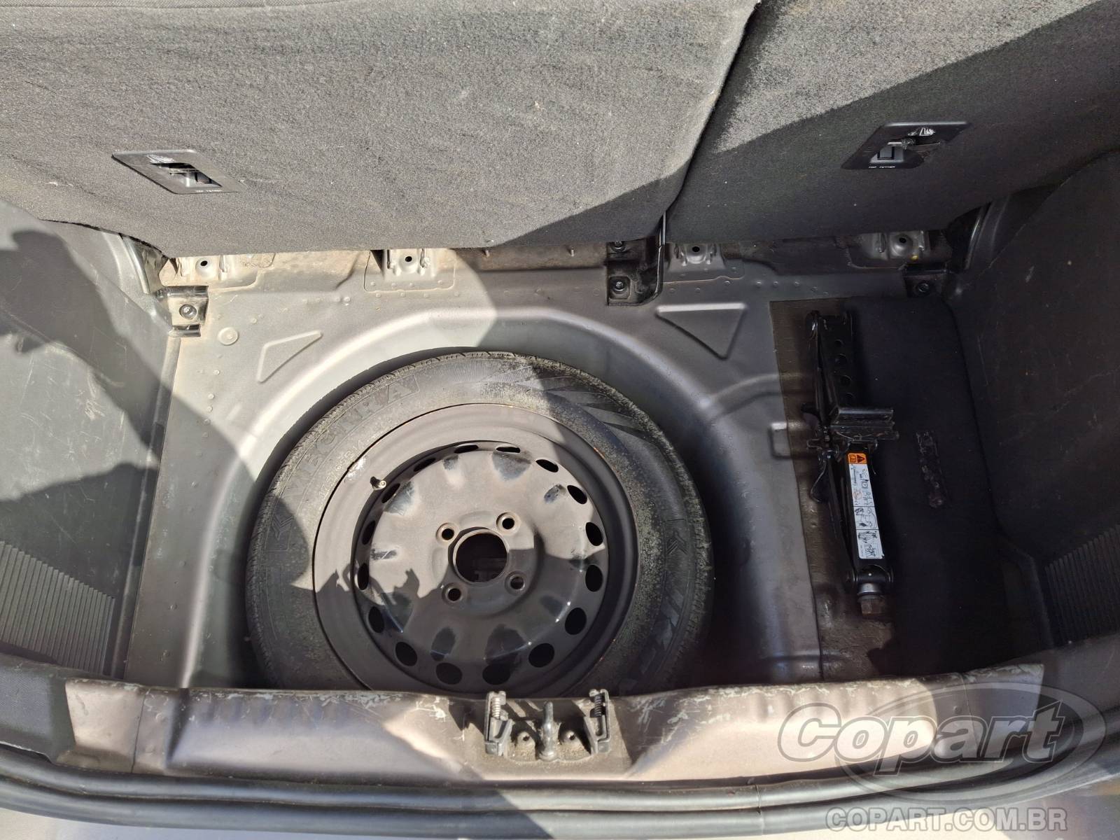 Foto 10 de 12: 2019 FORD KA