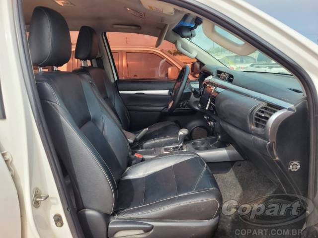2017 TOYOTA HILUX CD 