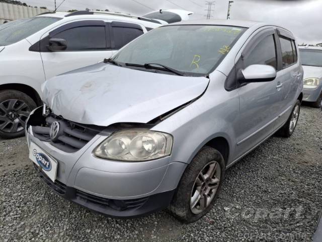 2010 VOLKSWAGEN FOX 