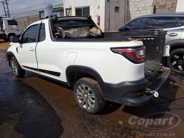 2022 FIAT STRADA 