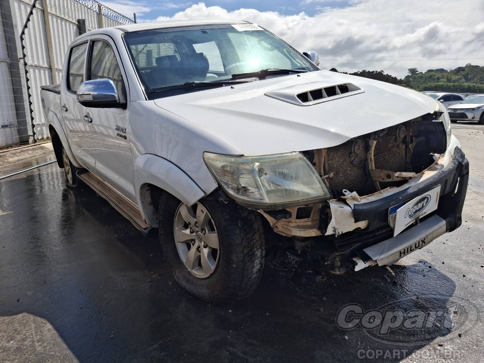 Veículo Toyota Hilux Toyota Hilux CD SRV 3.0 D-4D Turbo 2013 2013 em leilão
