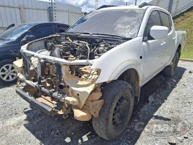 2014 MITSUBISHI L200 TRITON 