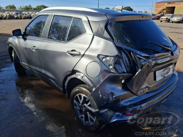 2022 NISSAN KICKS 