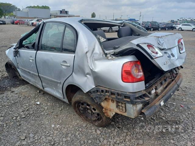 2011 VOLKSWAGEN POLO SEDAN 