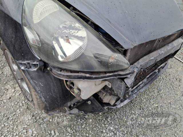 2005 HONDA FIT 