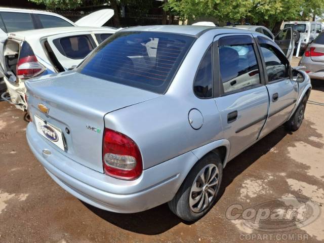 2010 CHEVROLET CLASSIC 