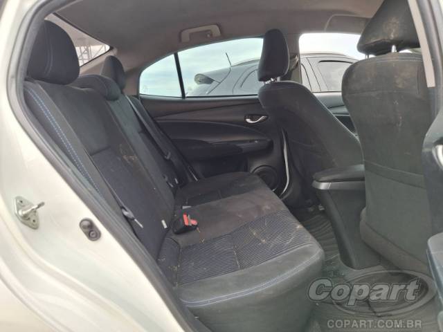 2019 TOYOTA YARIS SEDA 