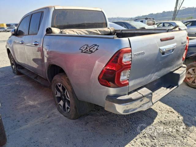 2017 TOYOTA HILUX CD 