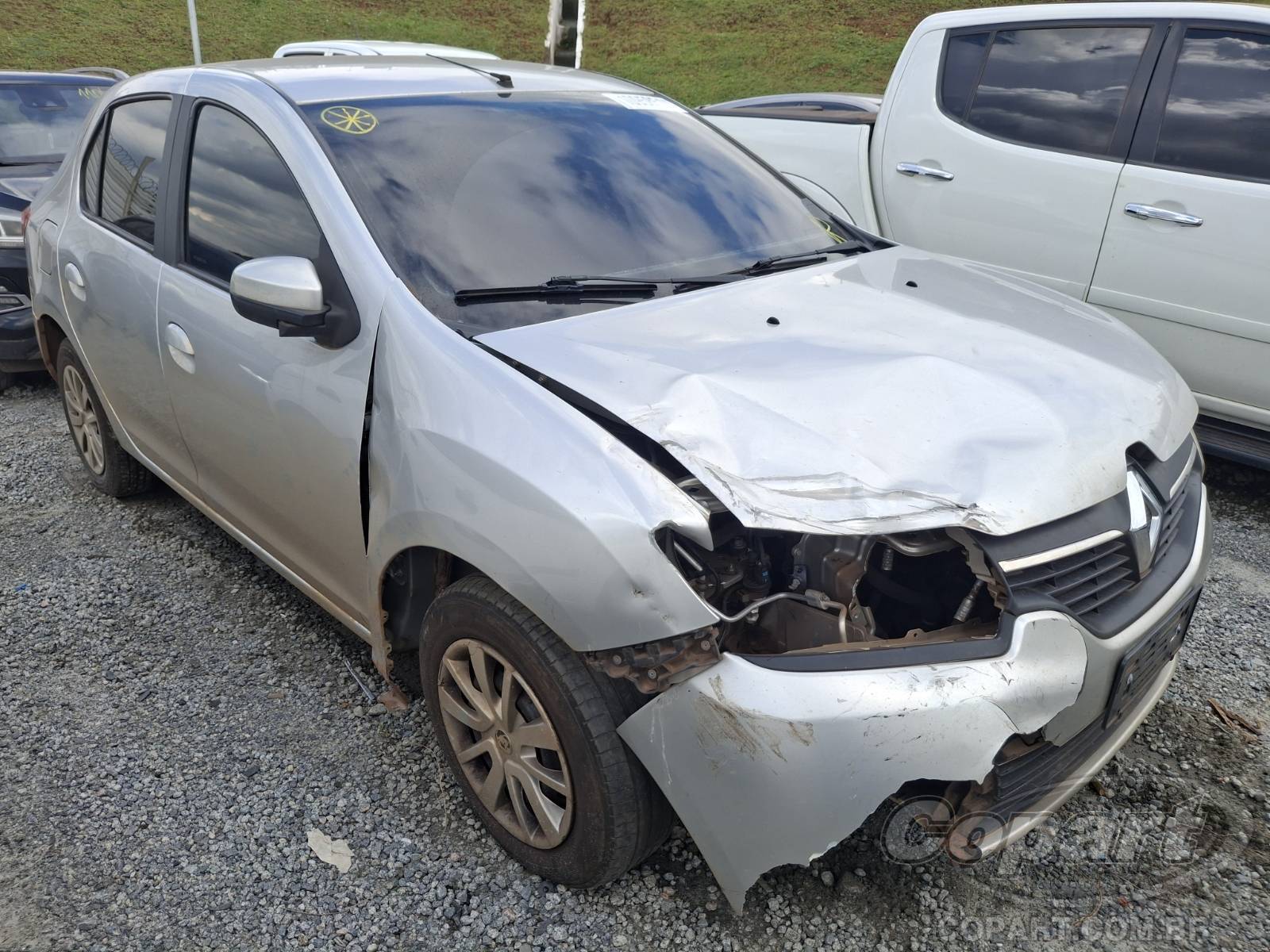 Renault Logan 2015 1.0 Flex