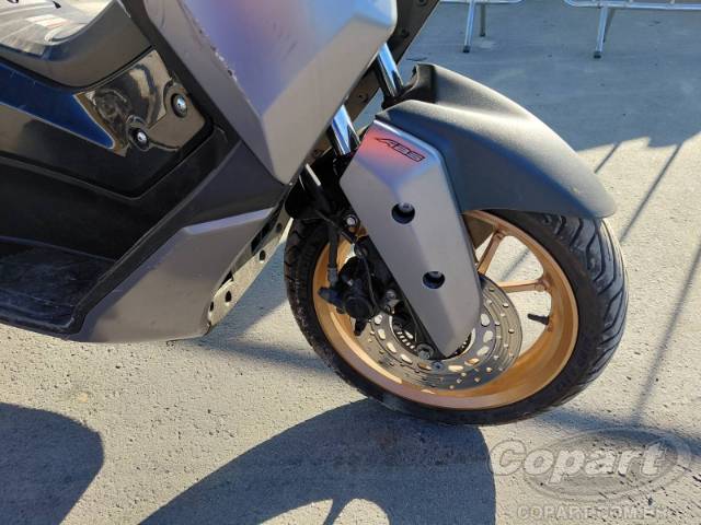 2025 YAMAHA NMAX 