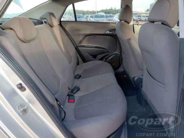 2014 HYUNDAI HB20S 