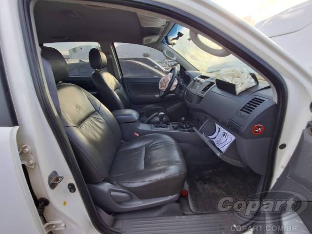 2013 TOYOTA HILUX CD 