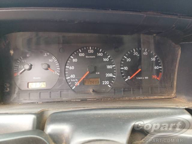 2001 VOLKSWAGEN SANTANA 