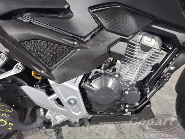 2026 HONDA CB 300F 