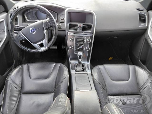 2017 VOLVO XC60 