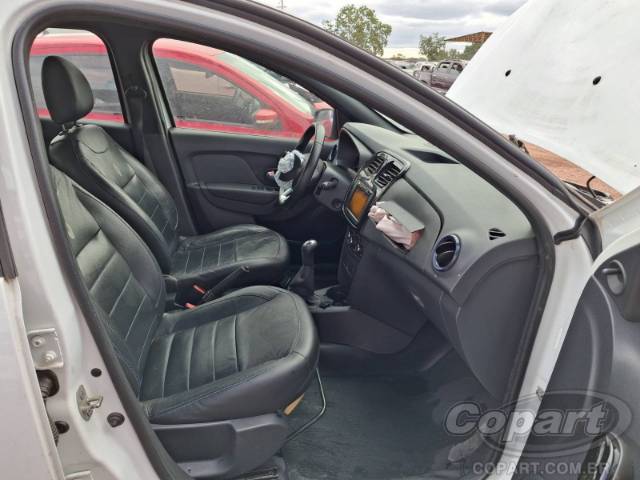 2022 RENAULT SANDERO 