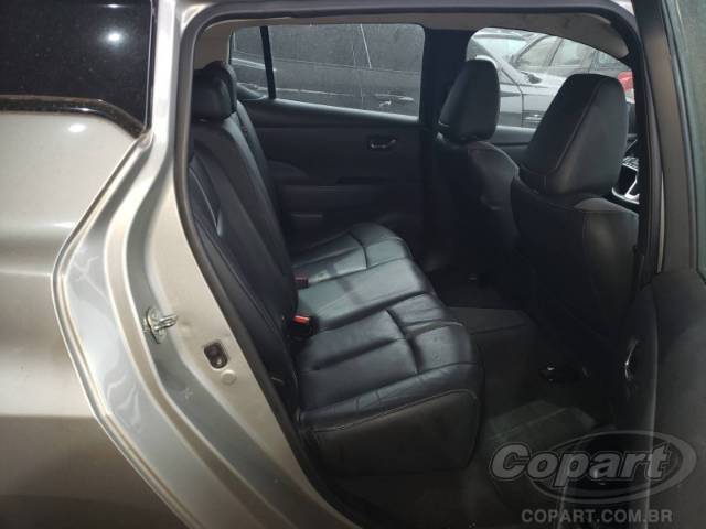 2022 NISSAN LEAF 
