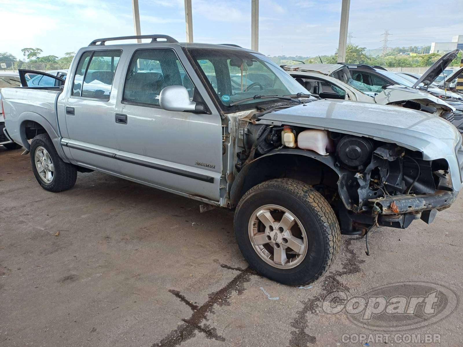 Veículo CHEVROLET S10 Chevrolet S10 Cabine Dupla Advantage 2.4 FlexPower 2008 Colisão Média Monta 2008 em leilão