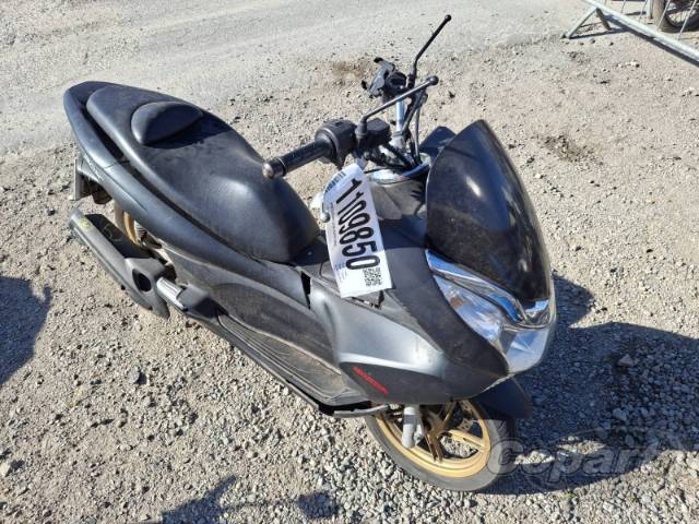 2015 HONDA PCX 