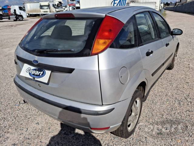 2004 FORD FOCUS 