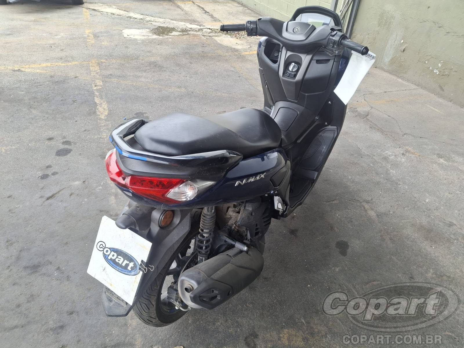 2021 YAMAHA NMAX — foto 4 de 11