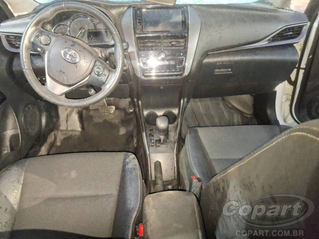 2023 TOYOTA YARIS SEDA 