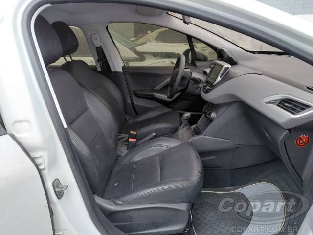 2017 PEUGEOT 208 