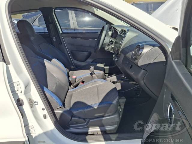 2025 RENAULT KWID 