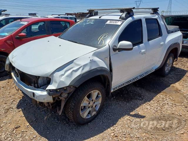 2019 RENAULT DUSTER OROCH 