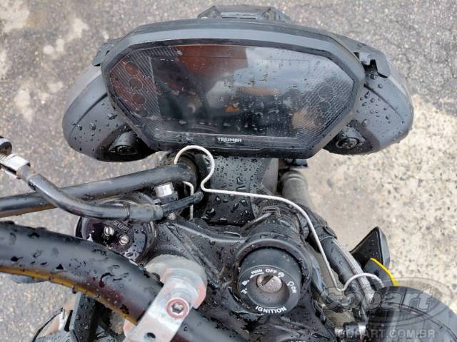 2025 TRIUMPH STREET TRIPLE 