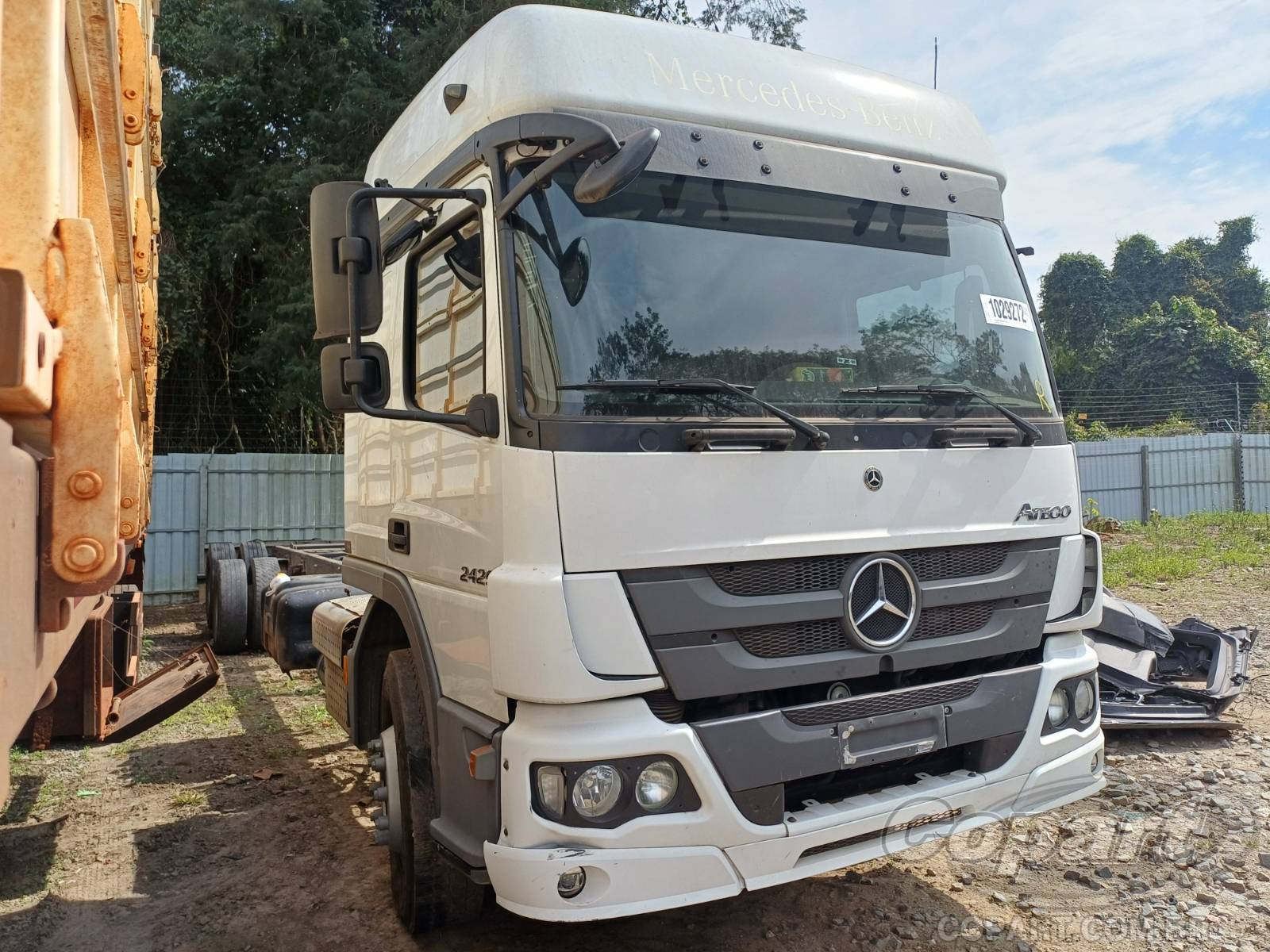 Veículo MERCEDES-BENZ Mercedes Mercedes-Benz Atego 2023 2023 em leilão