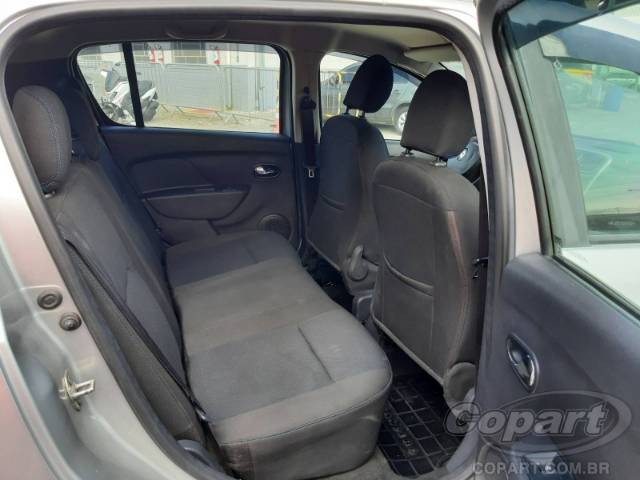 2015 RENAULT SANDERO 