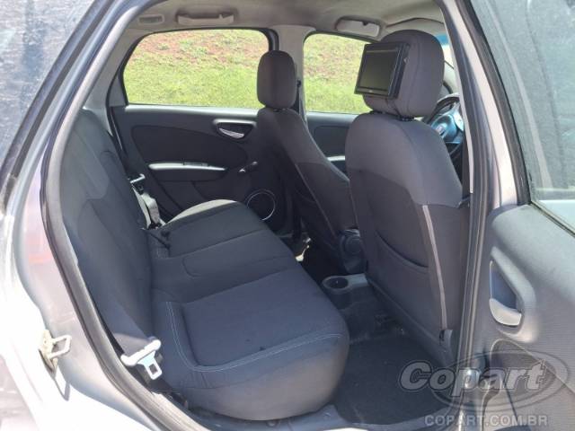 2015 FIAT GRAND SIENA 