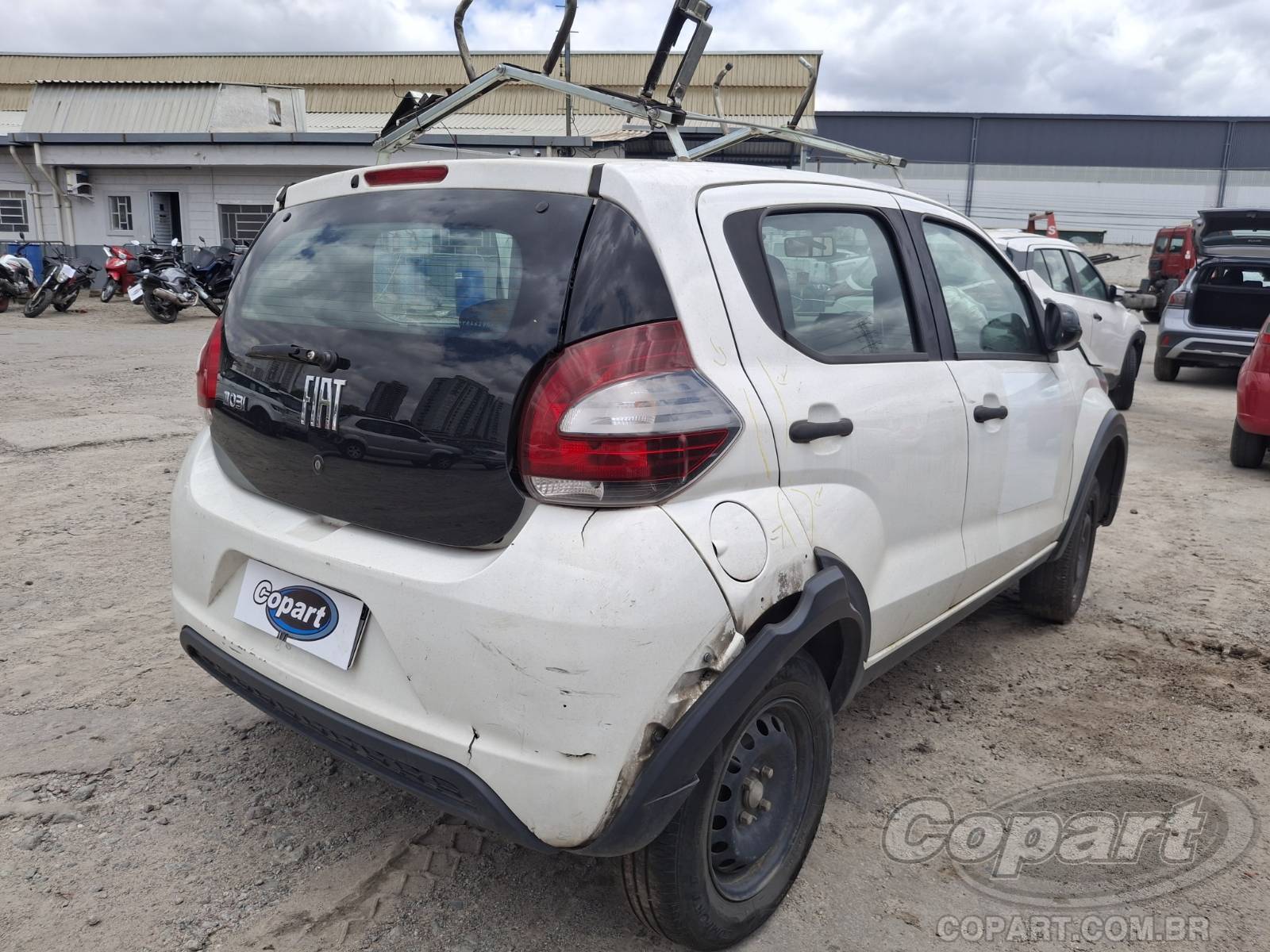 Foto 4: 2023 FIAT MOBI