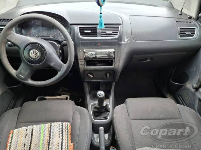 2011 VOLKSWAGEN FOX 