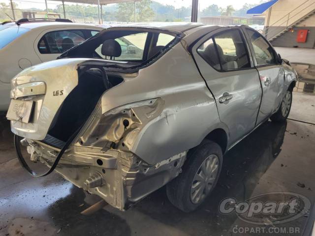 2019 NISSAN VERSA 